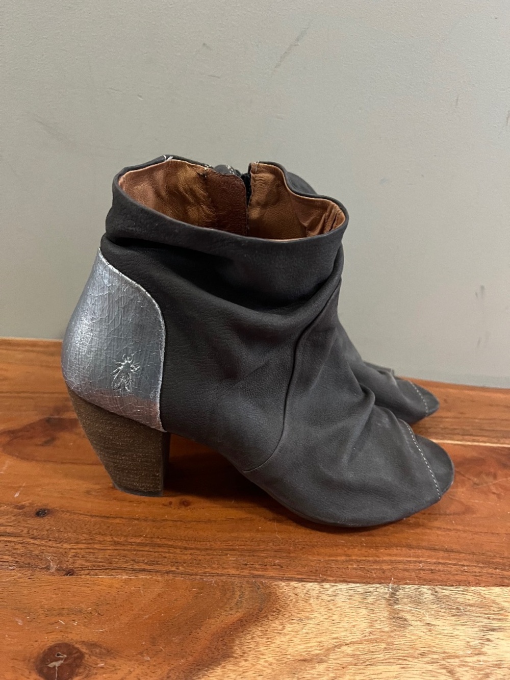 Fly London - size 40